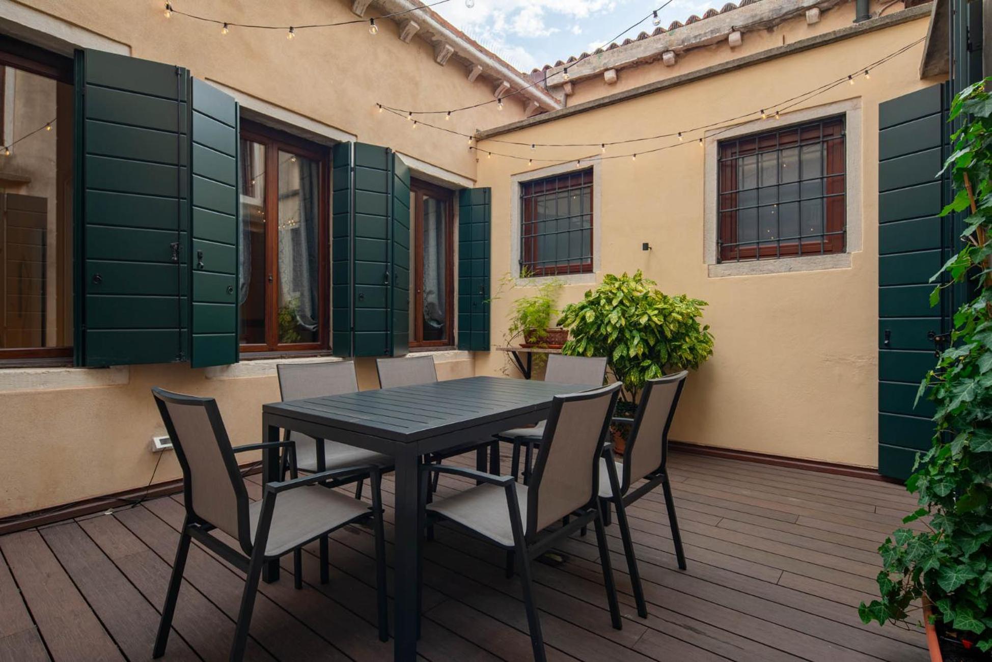 Ca' Longo Palace Damasco Venedig Exteriör bild